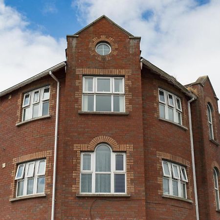 Pg Mcquaid Suite Dungannon Exterior foto